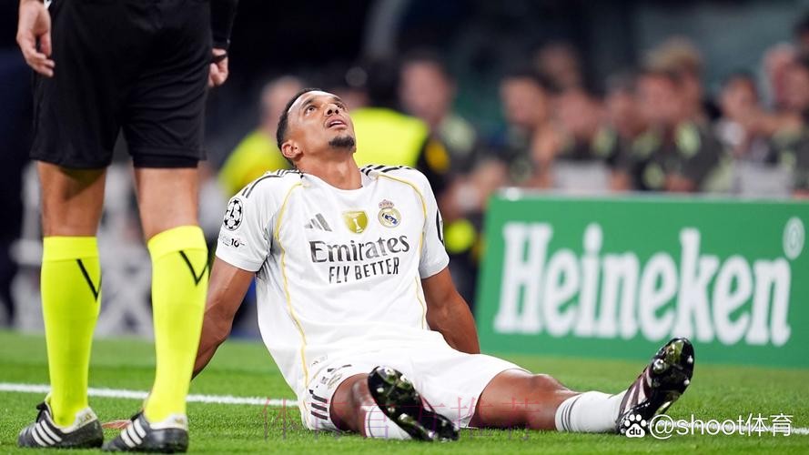 右后卫需换血 皇马不排除明夏签下阿诺德的可能性 右后卫需换血 皇马不排除明夏签下阿诺德的可能性